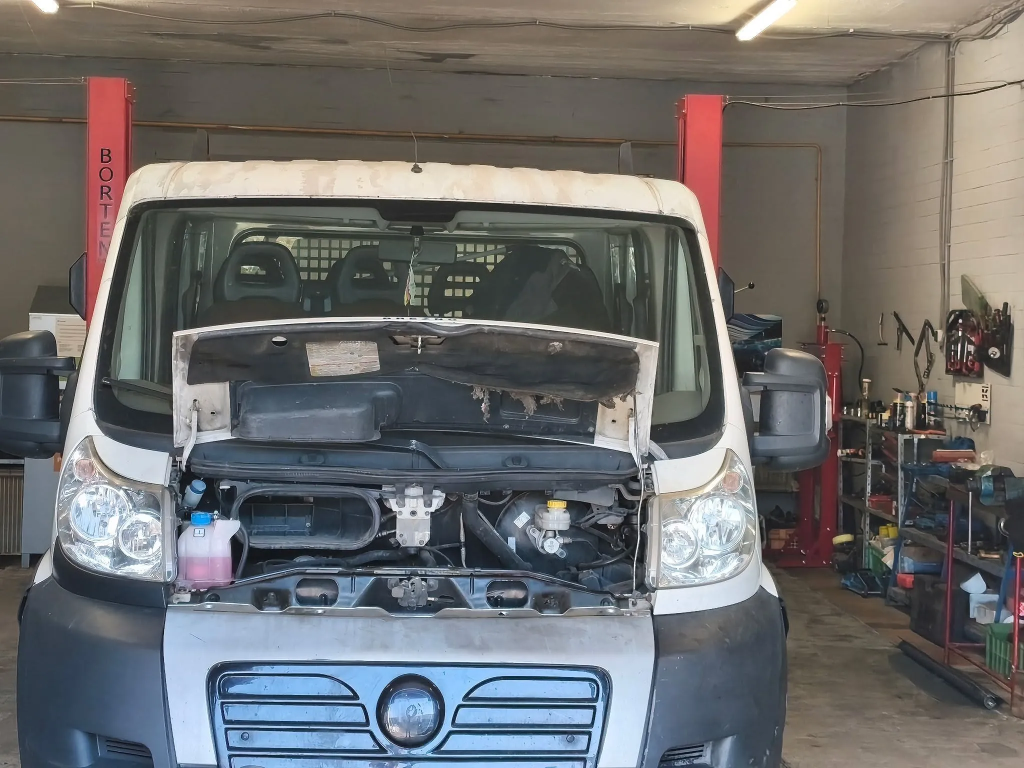 Autoservis Levice - Servis dodávok a úžitkových vozidiel