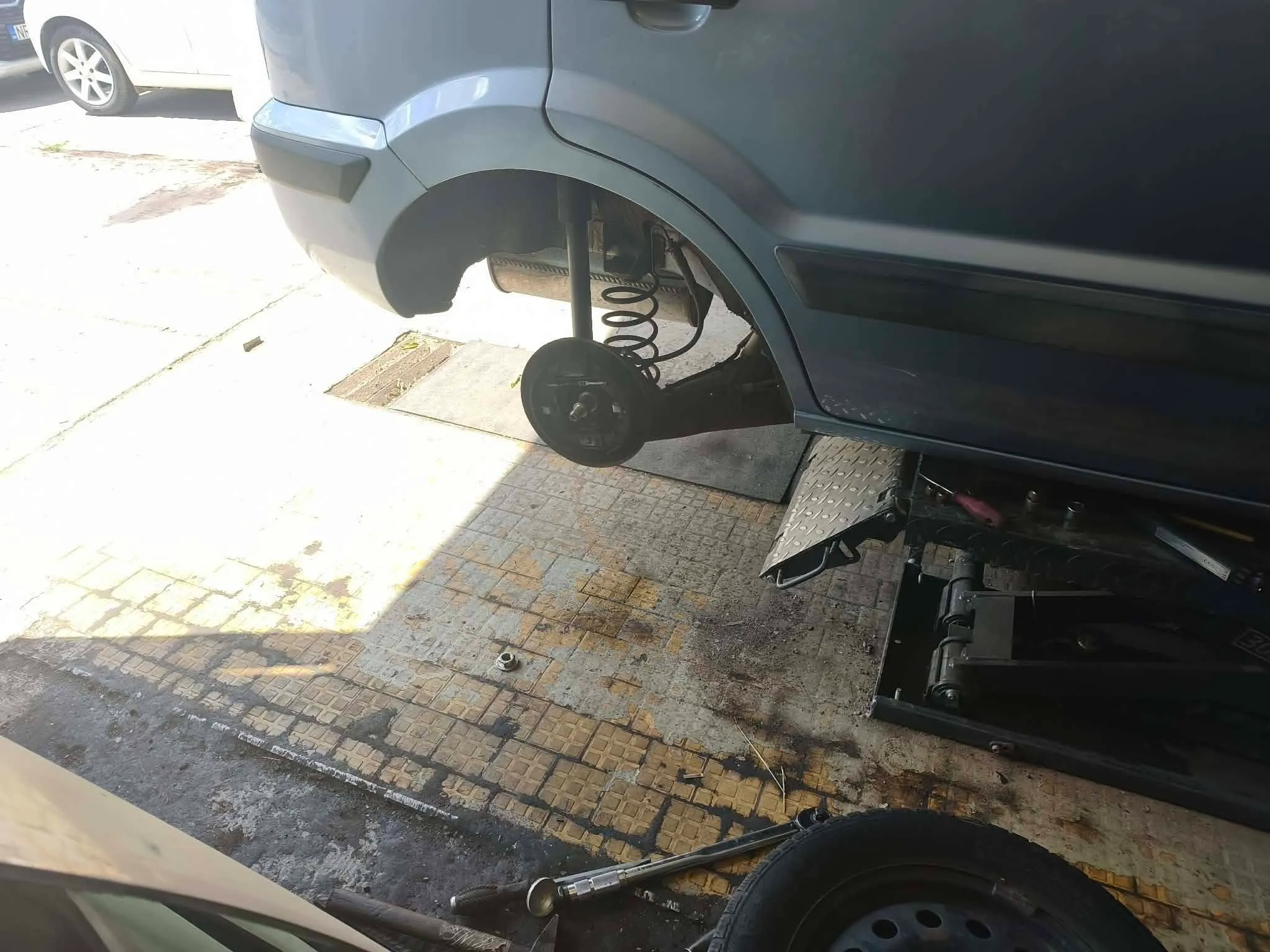 Autoservis Levice - Pneuservis a prezúvanie kolies